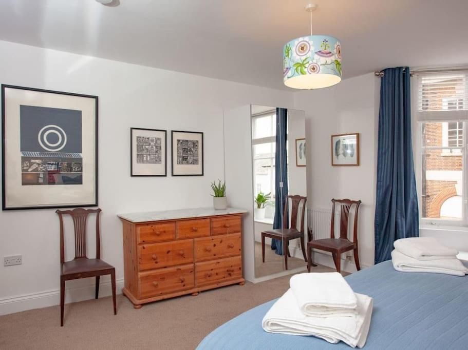 2 Central, Spacious, Apartment With Private Patio Sidmouth Exterior foto