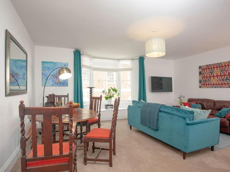 2 Central, Spacious, Apartment With Private Patio Sidmouth Exterior foto